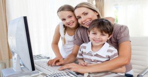 Trabalho em casa e renda extra: ideias práticas para começar em 2026